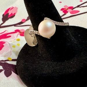 Fragrant Jewels Silver Ring with Ivory Pearl